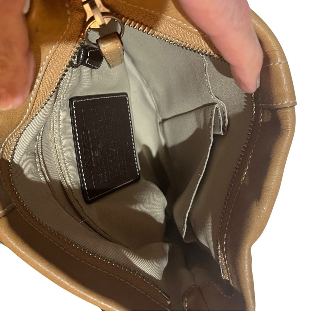 Coach Vintage SoHo Slim Buckle Bag Tan & Chocolate Brown Silver Detail - Picture 8 of 11
